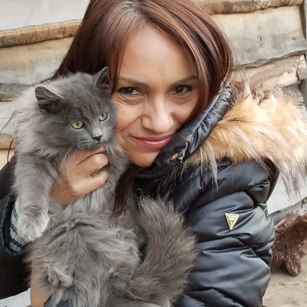 Meet your Posher, Nora